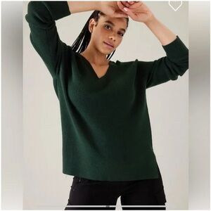 NWT Athleta V Neck Hanover Sweater Size Medium Color Seaweed Snack